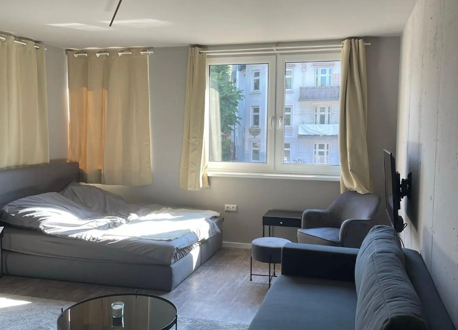 Nordlicht Loft Naehe Barclays Arena contacts